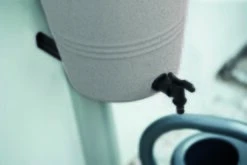 Elho Green Basics Rain Catcher 35 Liter Living Concrete 9 Elho Green Basics Rain Catcher 35 Liter Living Concrete -Tuingereedschap Winkel elho green basics rain catcher 35 liter living concrete 5472x3648 6427fff9771a1 l