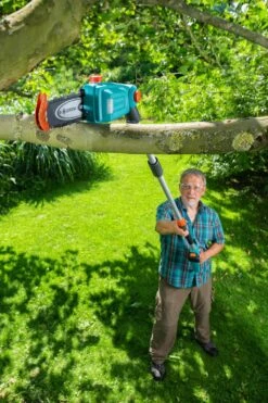 GARDENA Accu Telescopische Snoeizaag TCS 20/18 P4A Solo 9 GARDENA Accu Telescopische Snoeizaag TCS 20/18 P4A Solo -Tuingereedschap Winkel gardena accu telescopische snoeizaag tcs 20 18 p4a solo 1000x1500 640af3261615f l